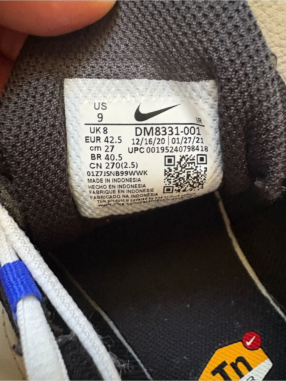 Nike Air Tuned Black and Royal Blue Athletic Shoes